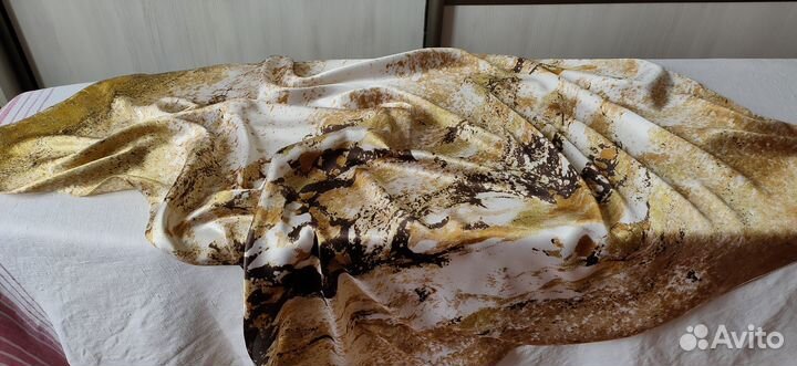 Разные принты. Шелковые платки-каре