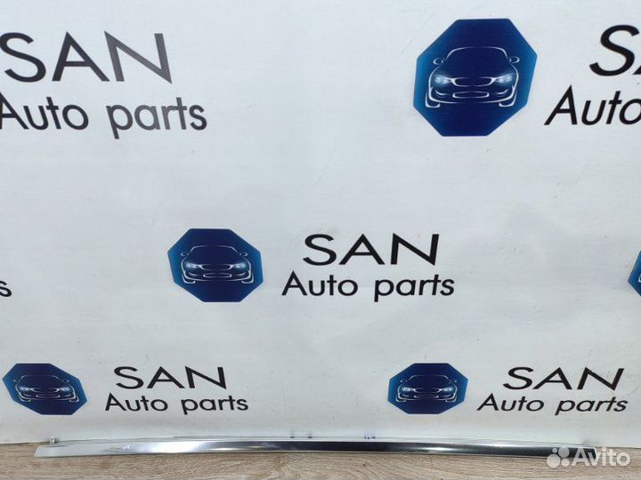 Молдинг двери задний правый Bmw X5 E70 N62B48 2008