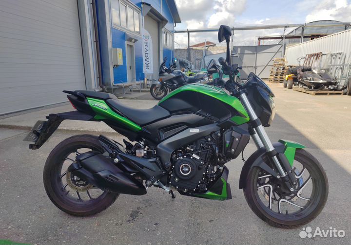 Мотоцикл Bajaj Dominar 400 (тест-драйв образец)