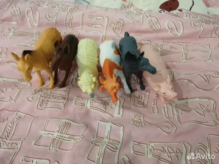 Набор фигурок животных