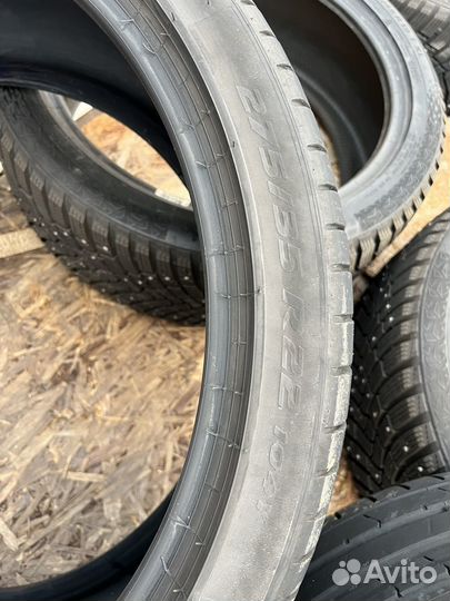 Pirelli P Zero 275/35 R22 104Y