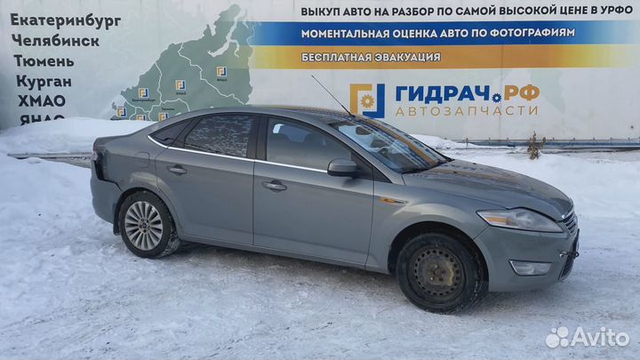 Поводок стеклоочистителя передний правый Ford Mondeo 4 (BD) 1713964