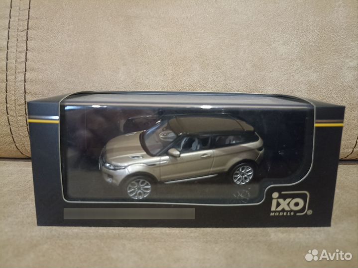 Range Rover Sport 2014 Santorini Black (черный)