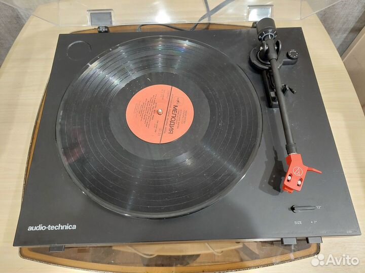 Проигрыватель винила Audio-Technica AT-LP3