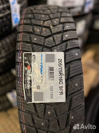 Hankook Winter I'Pike LV RW15 205/75 R16C 110R