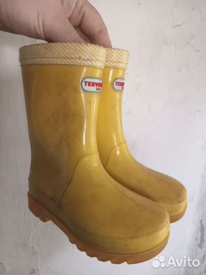 Сапожки резиновые детские 28 размер жёлтые б.у