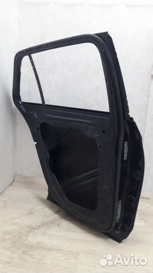 Дверь задняя левая Универсал A2137320310