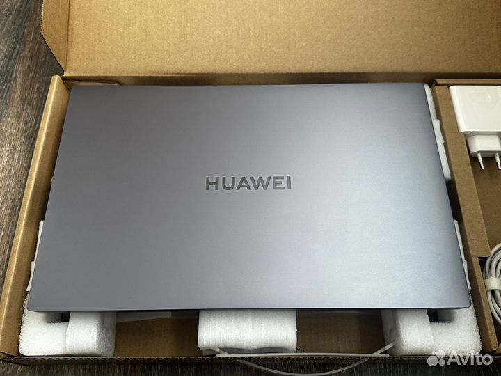 Huawei matebook d16 R5 4600h 16gb 512gb