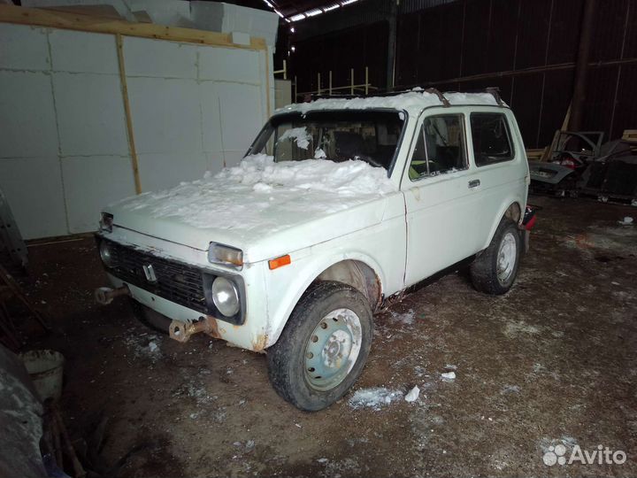 Нива 2121 в разборе