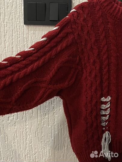 Свитер красный с рюшами, XXL