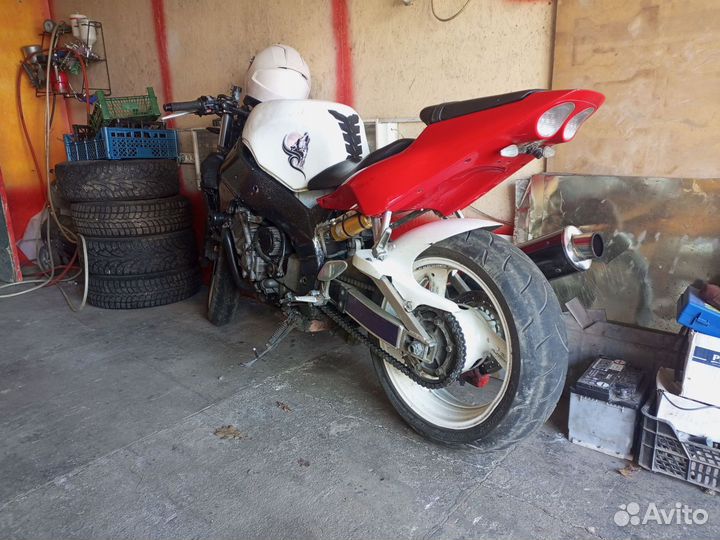 Ymaha YZF 750R