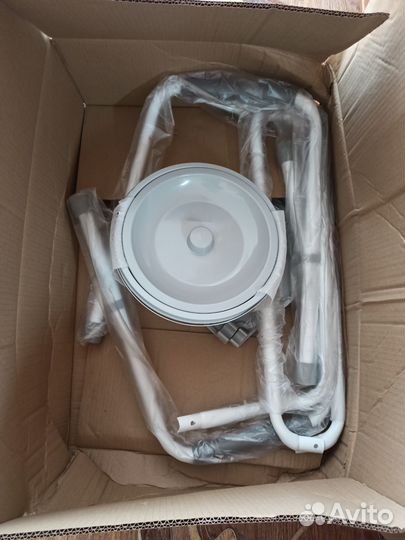 Кресло санитарное инвалидное