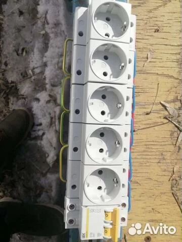 Блок силовых розеток iek нем. ст с автомат.выключ
