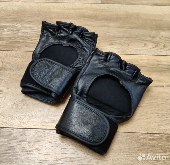 Перчатки Reebok UFC MMA