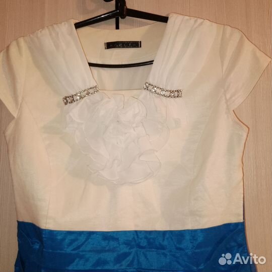 Платье нарядное женское 46 48