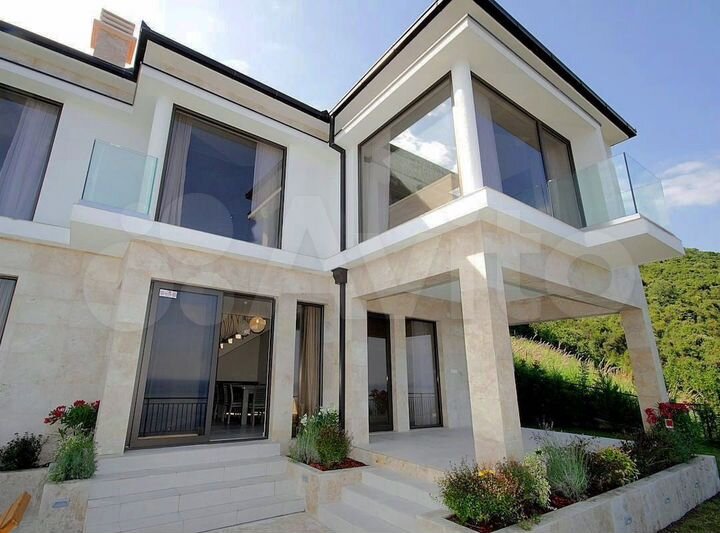 Коттедж 258,4 м² на участке 20 сот.