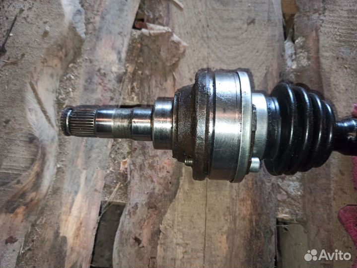 Привод левый Ауди 80 б4/б3
