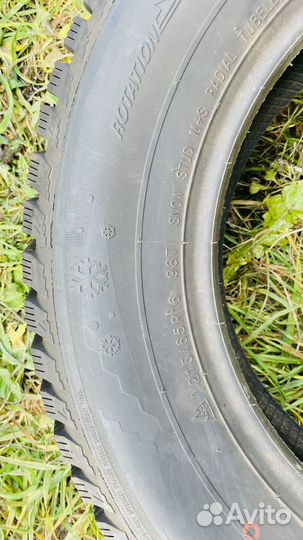 Kumho I'Zen KW22 215/65 R16 98T