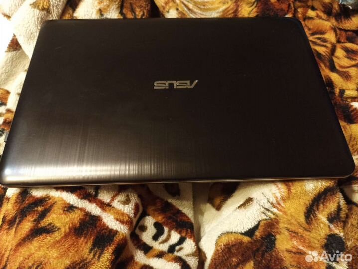 Ноутбук Asus VivoBook 15.6