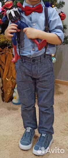 Рубашка, брюки, кеды HM