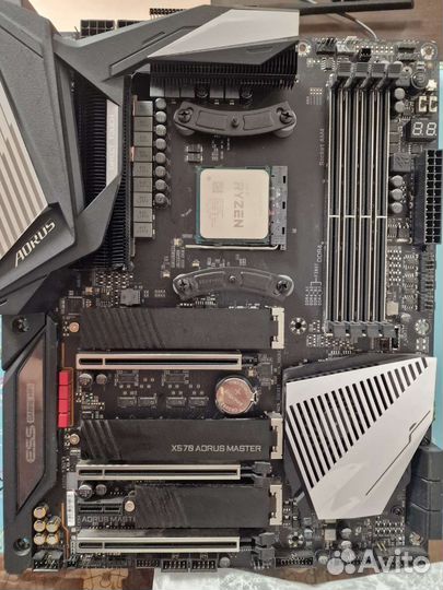 Aorus x570 master + 32gb ddr4 gskill 3600mhz