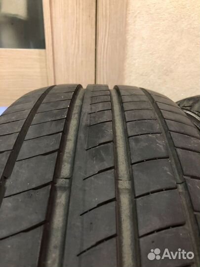 Nexen Classe Premiere 215/60 R17