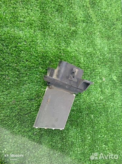 Резистор отопителя Pontiac Vibe