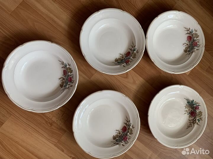 Набор глубоких тарелок