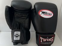 Боксерские перчатки Twins