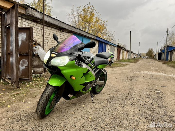 Kawasaki zx6r