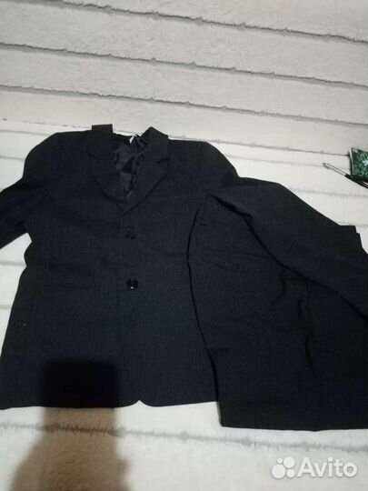 Классический костюм для подростка