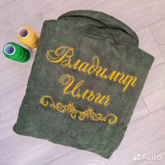 Мужской халат с вышивкой