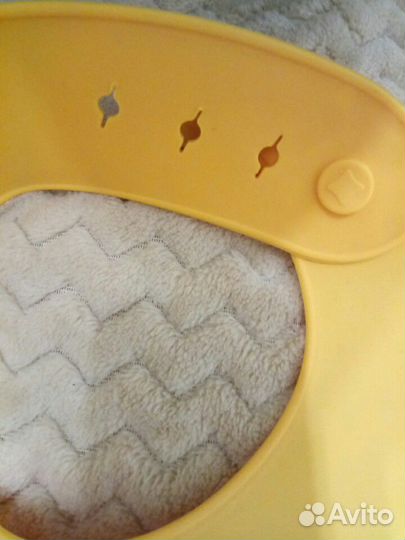 Нагрудник силиконовый