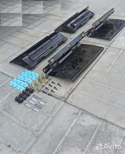 Крепление к порогам Kia Sorento 2009-2018