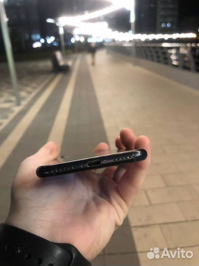 iPhone 7, 32 ГБ