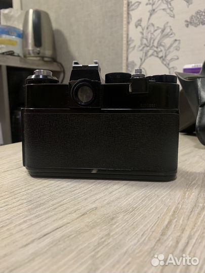 Плёночный фотоаппарат Zenith ET