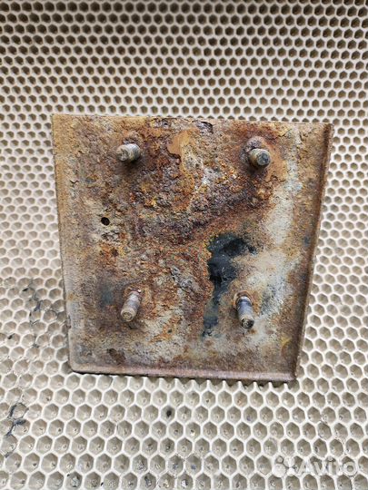 Кронштейн усилителя заднего бампера левый Chevrolet Lacetti хетчбэк