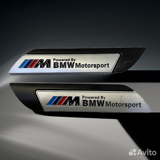 Шильдик на BMW