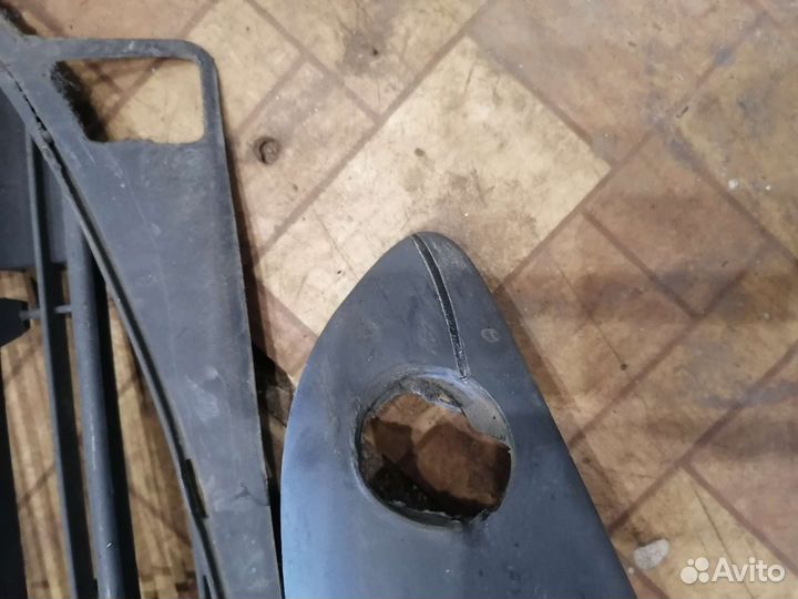 Решетка бампера Peugeot 307 до рес