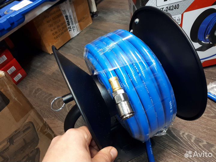 Шланг пневматический 10мм 15м на катушке Yato