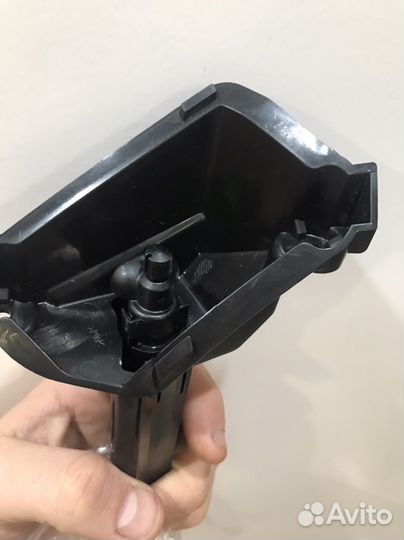 Продам форсунка омывателя фары опель астраj