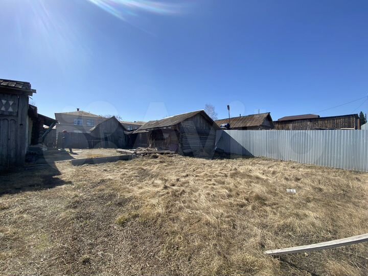 Дом 35 м² на участке 10 сот.