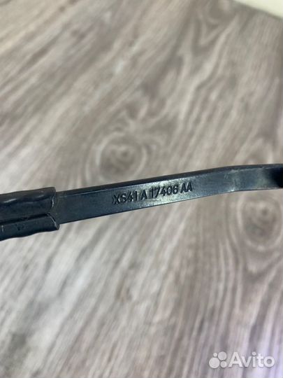 Поводок дворника задний Ford Focus 1 хетчбэк 5-ти