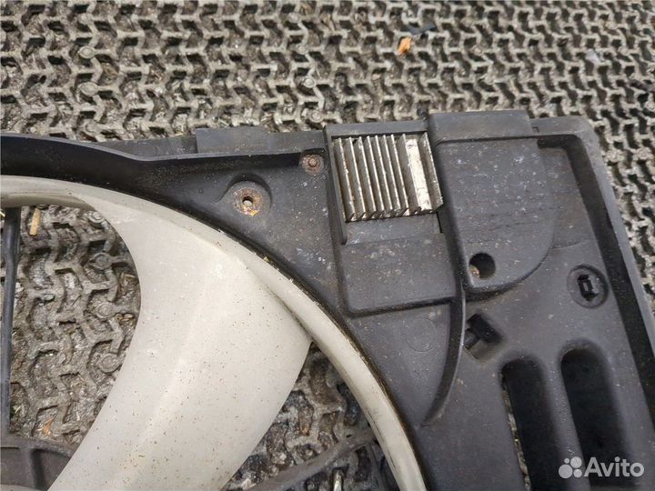 Вентилятор радиатора Toyota Auris E15, 2007