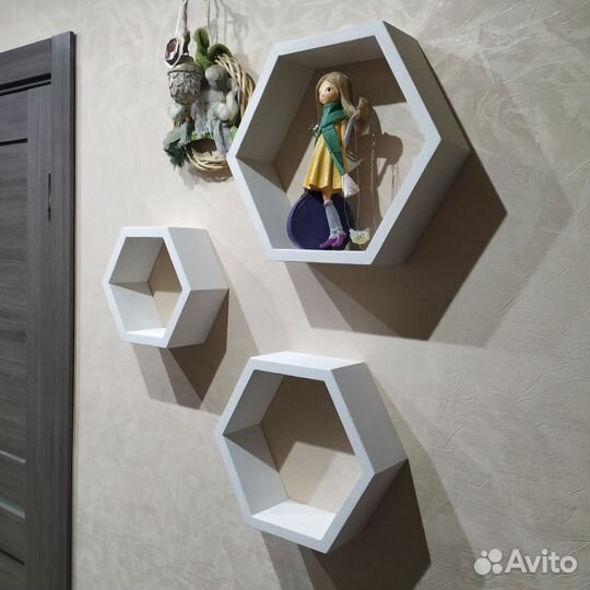 Полка настенная соты