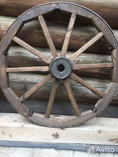 Колеса дубовые старые