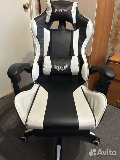 Игровой компьютерный стул