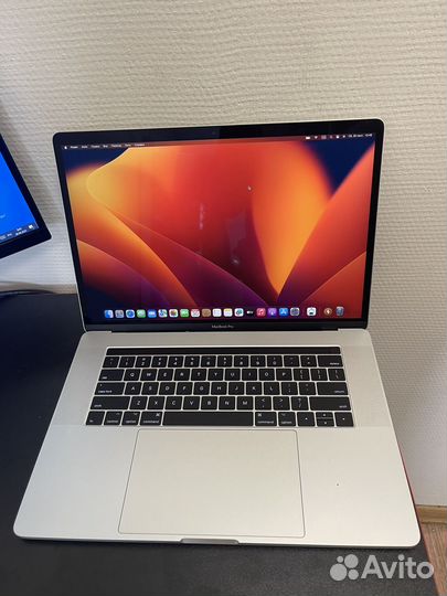 15 MacBook Pro Touch Bar. Кредит. Гарантия