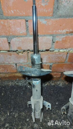 Амортизаторы Honda cr-v 3. комплект