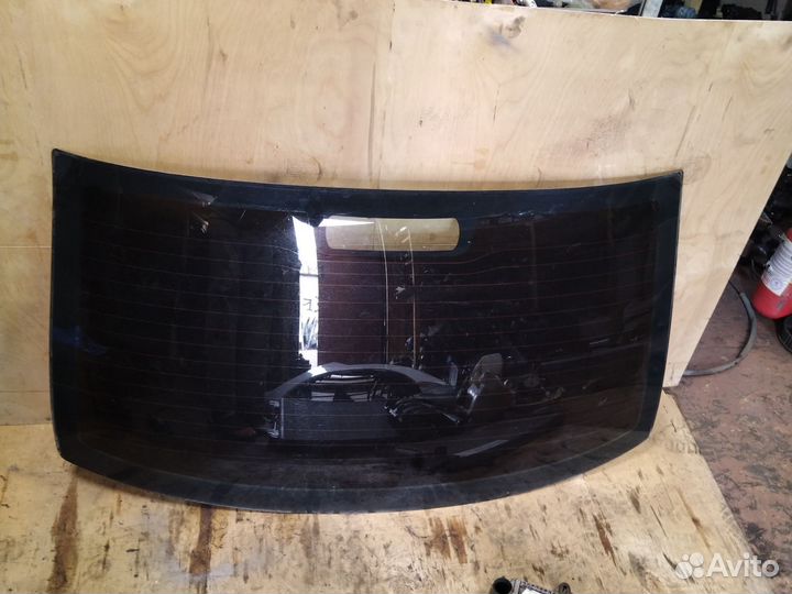 Стекло задний Лада калина седан